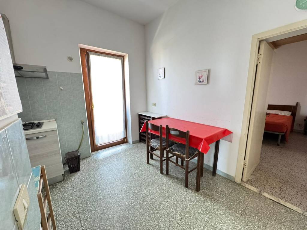 Appartamento a Pomezia in Viale Spagna, 101 - Foto 2
