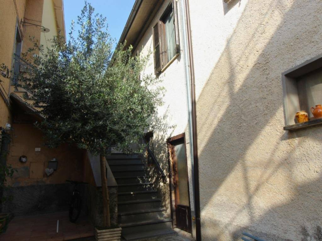 Casa indipendente a Ascoli piceno in Via Romana, 152 - Foto 2