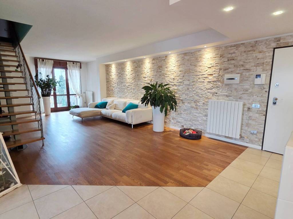 Appartamento a Verona in Via Enna - Foto 3