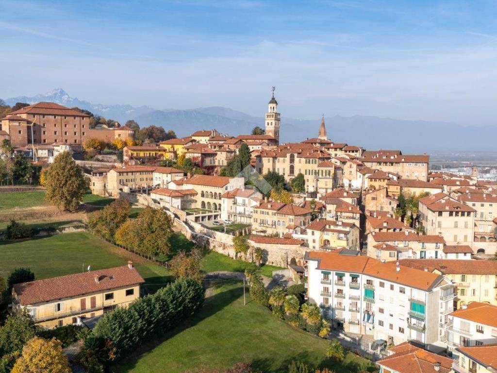 Appartamento a Saluzzo in Via Giovanni Battista Bodoni, 34 - Foto 2