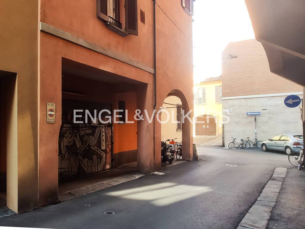 Box / garage a Bologna in Vicolo Gangaiolo, 1 - Foto 4