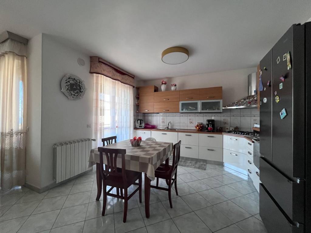 Appartamento a Termoli in Via Ancona - Foto 4