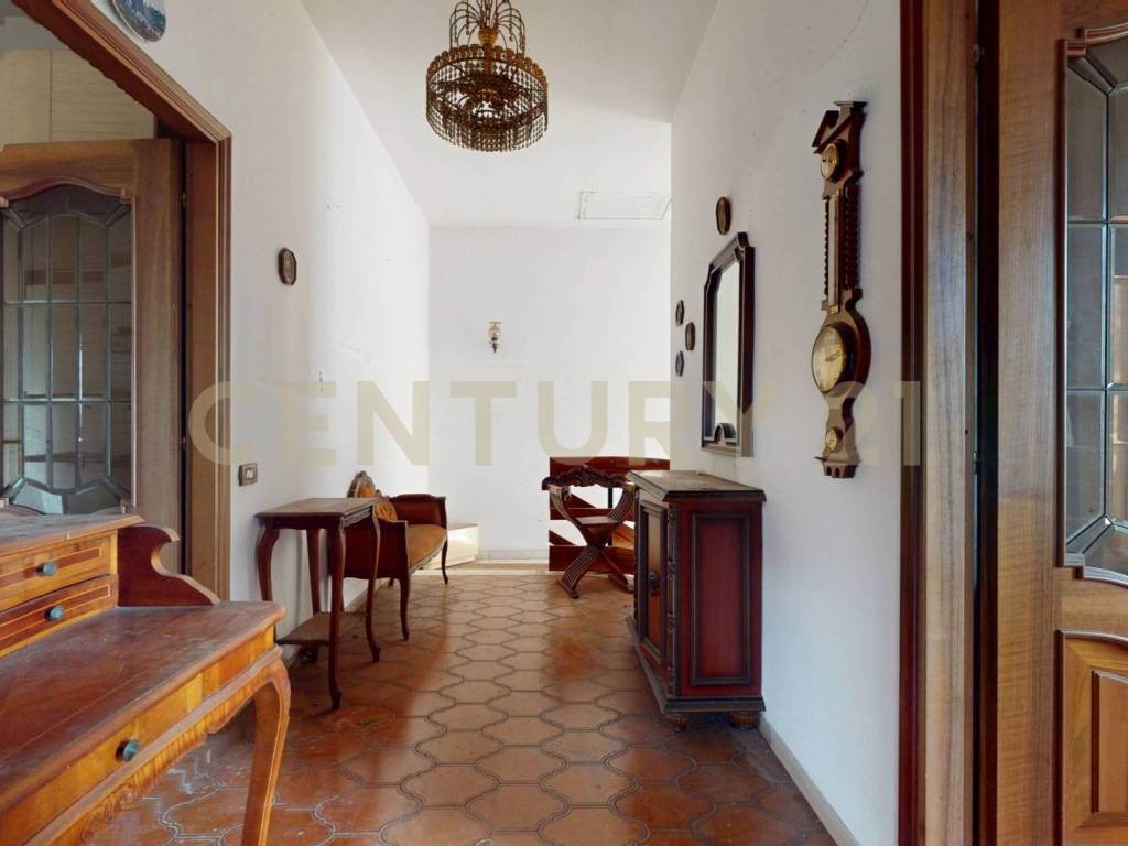 Villa a Gallarate in Via Fratelli Bronzetti, 28 - Foto 5