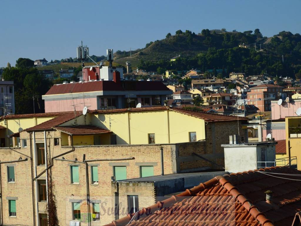 Attico / mansarda a San benedetto del tronto in Via 20 Settembre - Foto 2