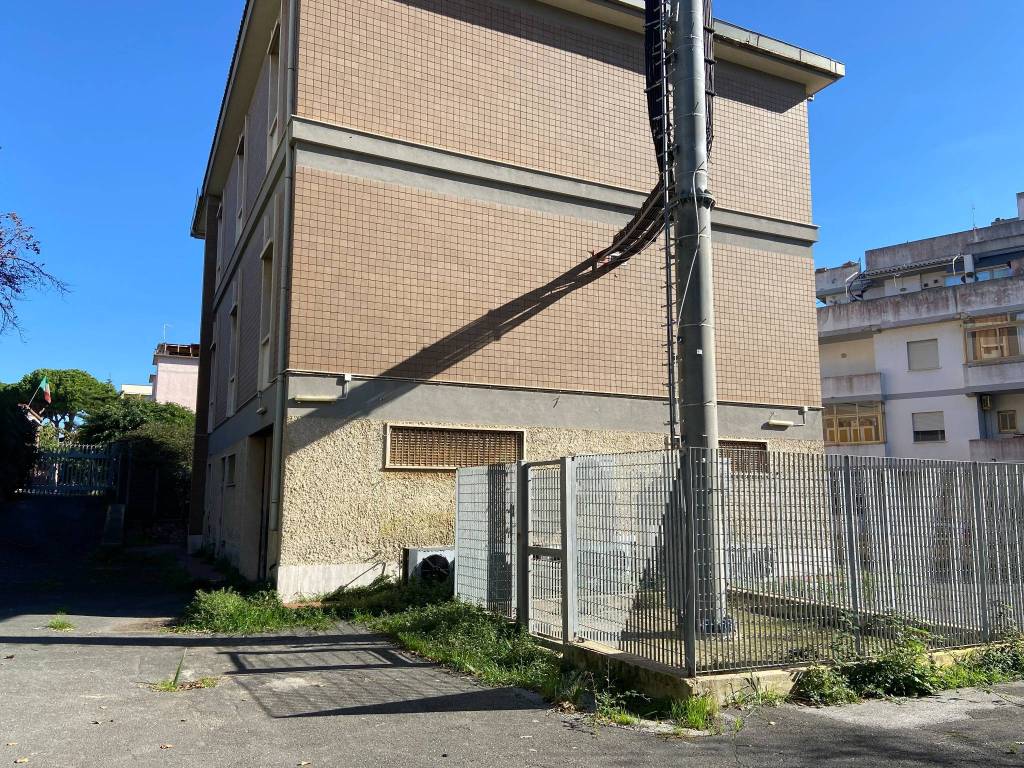 Palazzo / stabile a Santa marinella in Via Ortigara - Foto 3