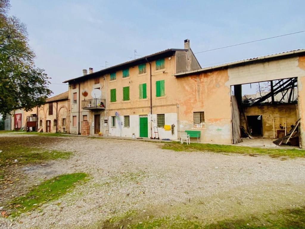 Rustico / casale a Roverbella in Strada Statale Gardesana Orientale - Foto 4