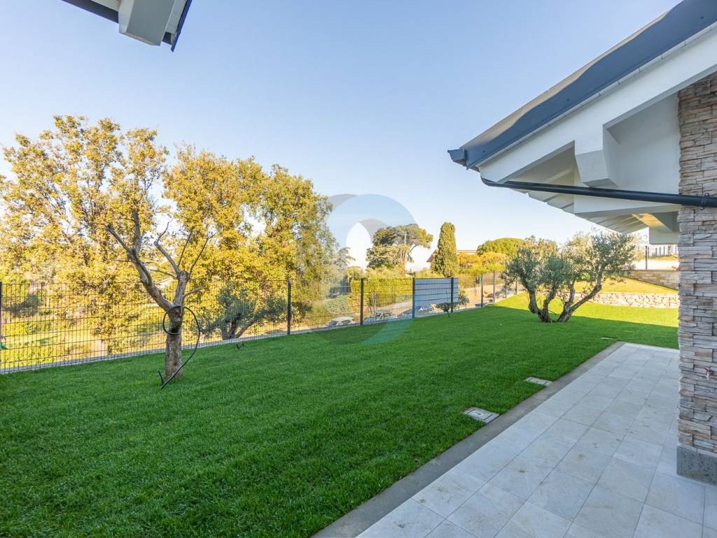 Villa a Monte porzio catone in Via Frascati Colonna, 32 - Foto 4