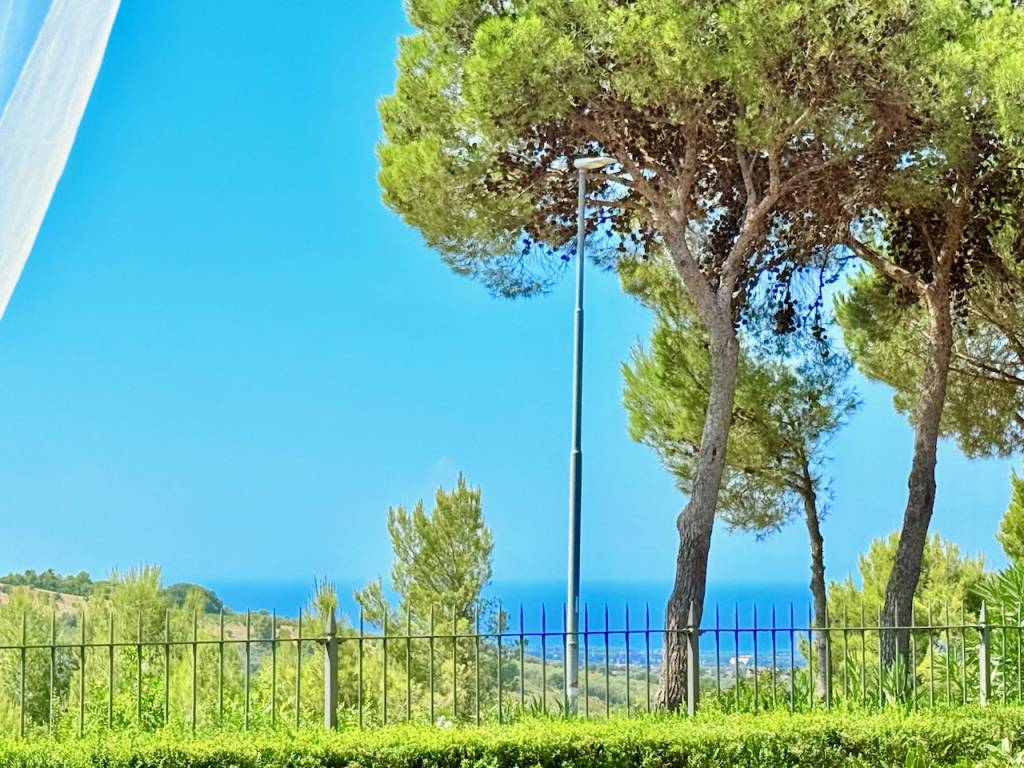 Appartamento a San vincenzo in Via Ernesto Solvay, 5 - Foto 2