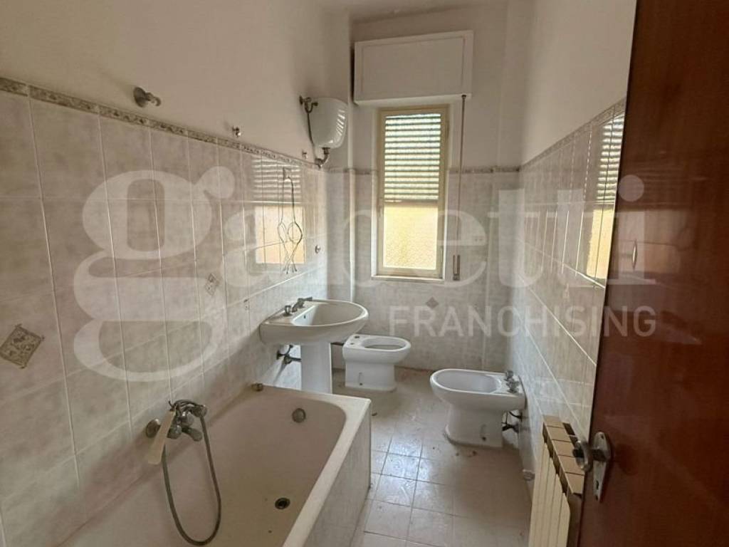 Appartamento a Lamezia terme in Via Damiano Chiesa, 20 - Foto 2