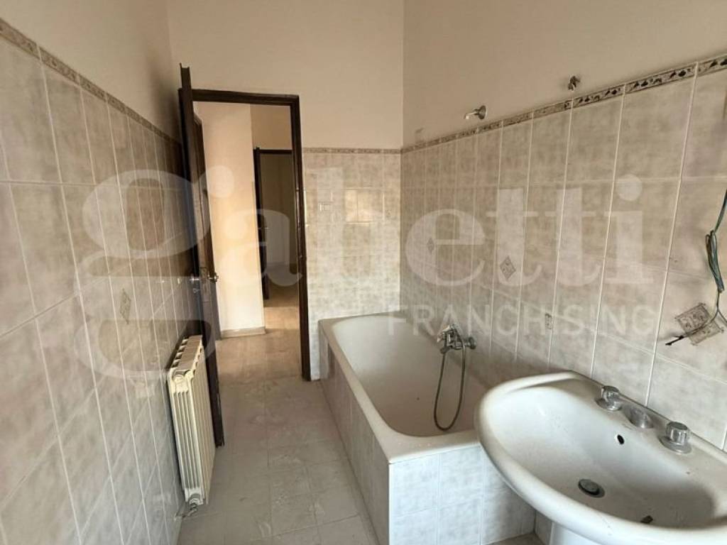 Appartamento a Lamezia terme in Via Damiano Chiesa, 20 - Foto 3