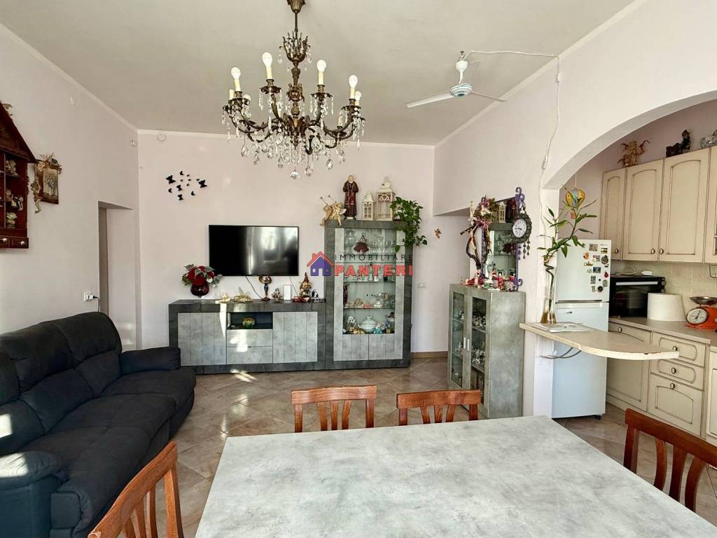 Appartamento a Pescia in Via Ferdinando Martini - Foto 3