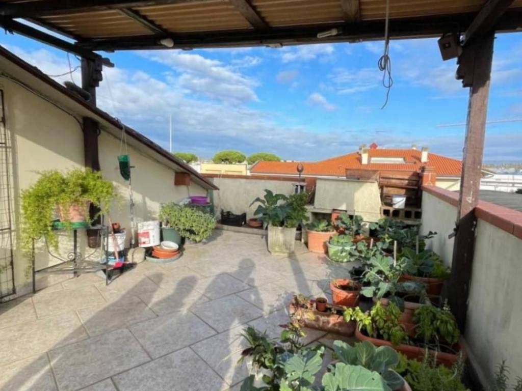 Appartamento a Livorno in Via Giovanni March - Foto 2