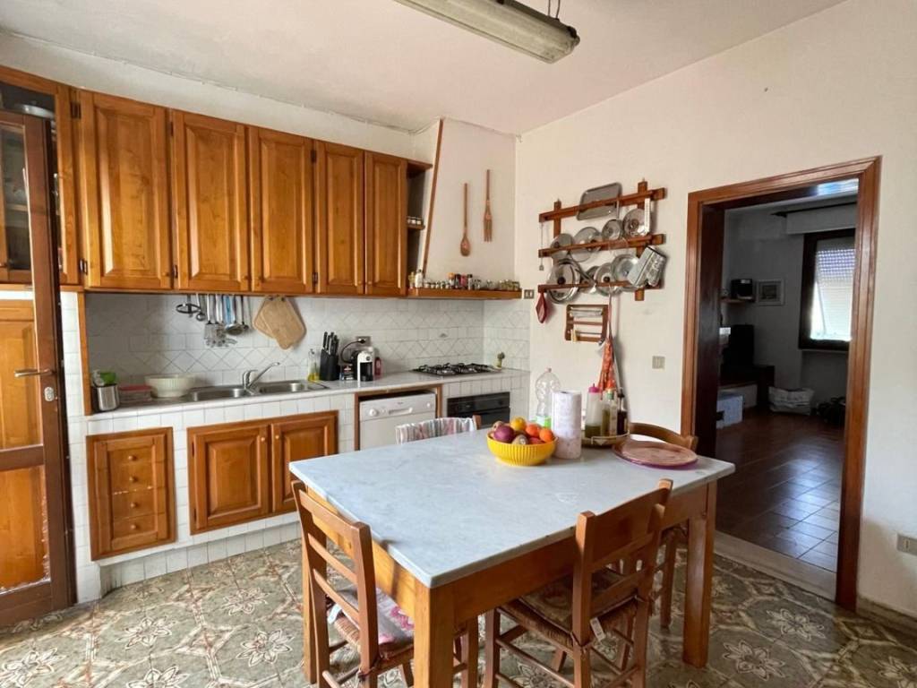 Appartamento a Livorno in Via Giovanni March - Foto 5
