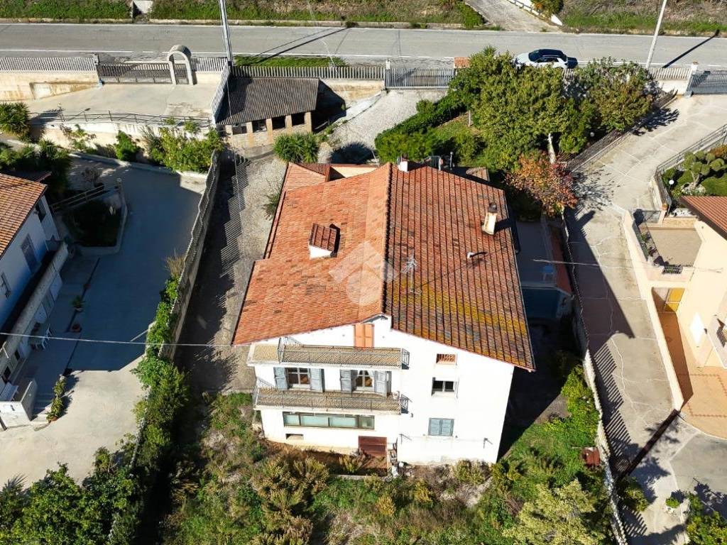 Casa indipendente a Tortoreto in Via Settecolli, 15 - Foto 2
