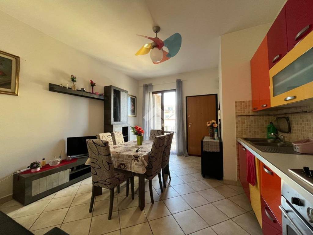 Appartamento a Campi bisenzio in Via delle Molina, 41 - Foto 2