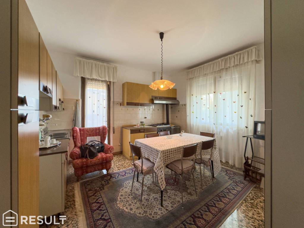 Villa a Porcia in Via Santa Margherita, 7 - Foto 2