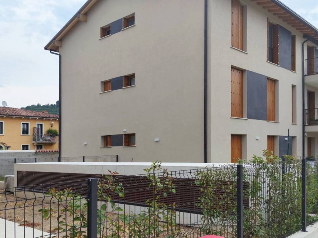 Appartamento a Soave in Viale della Vittoria, 34 - Foto 4