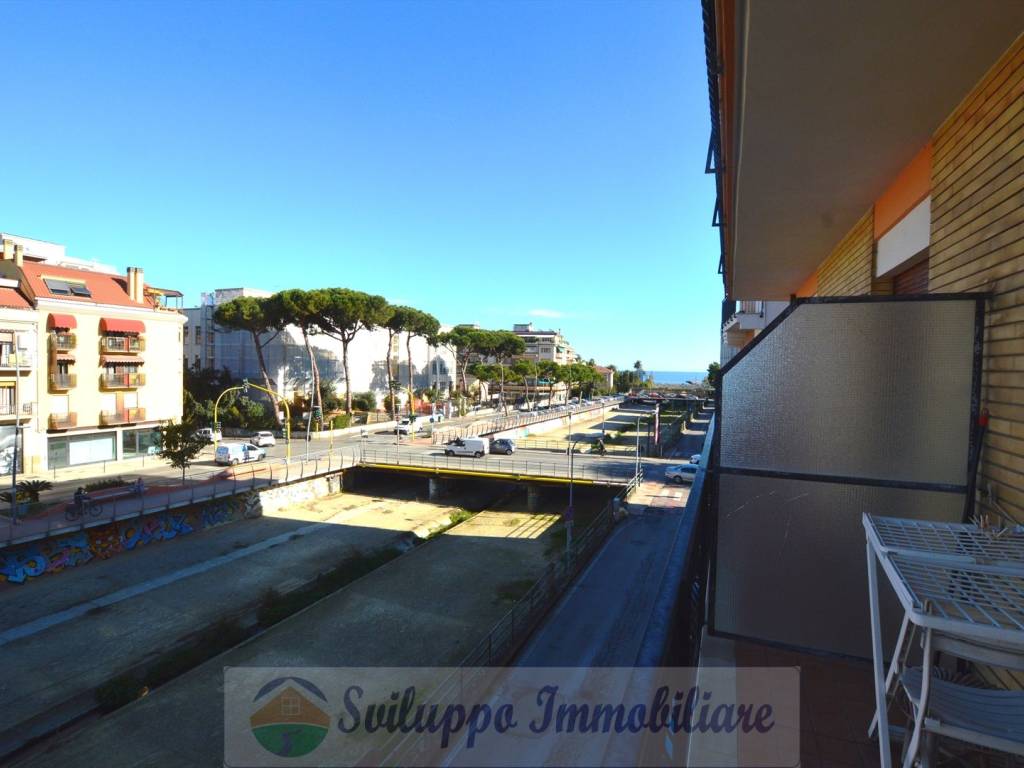 Appartamento a San benedetto del tronto in Via Montello - Foto 3