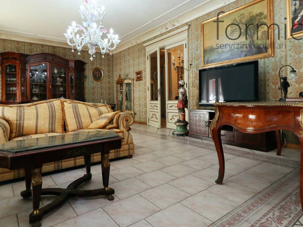 Appartamento a Portici in Viale Tiziano - Foto 4