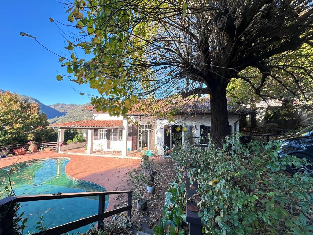 Villa a Gemonio in Via Mentana, 9 - Foto 2