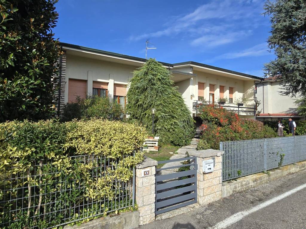 Villa a Borgo mantovano in Via Risorgimento, 13 - Foto 2