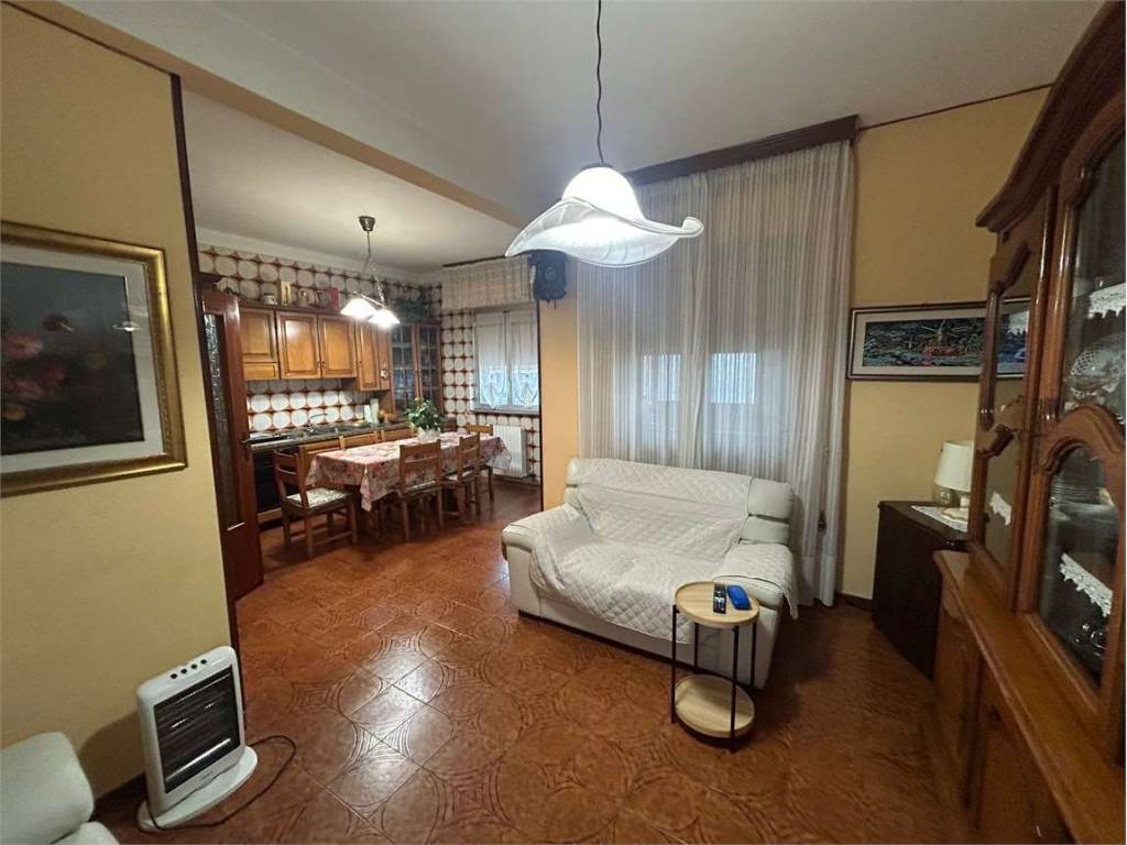 Appartamento a Brindisi in Viale San Giovanni Bosco, 141 - Foto 3
