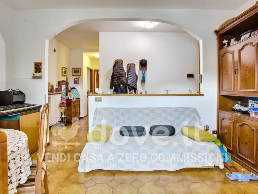 Appartamento a Luino in Via Asmara, 43 - Foto 2