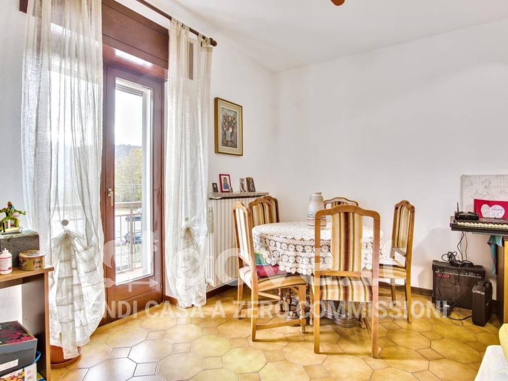 Appartamento a Luino in Via Asmara, 43 - Foto 3