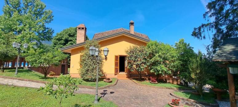Villa a Ceccano in Via Celleta - Foto 3