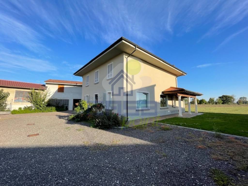 Villa a Monticelli d'ongina in VIA BODRIO - Foto 3