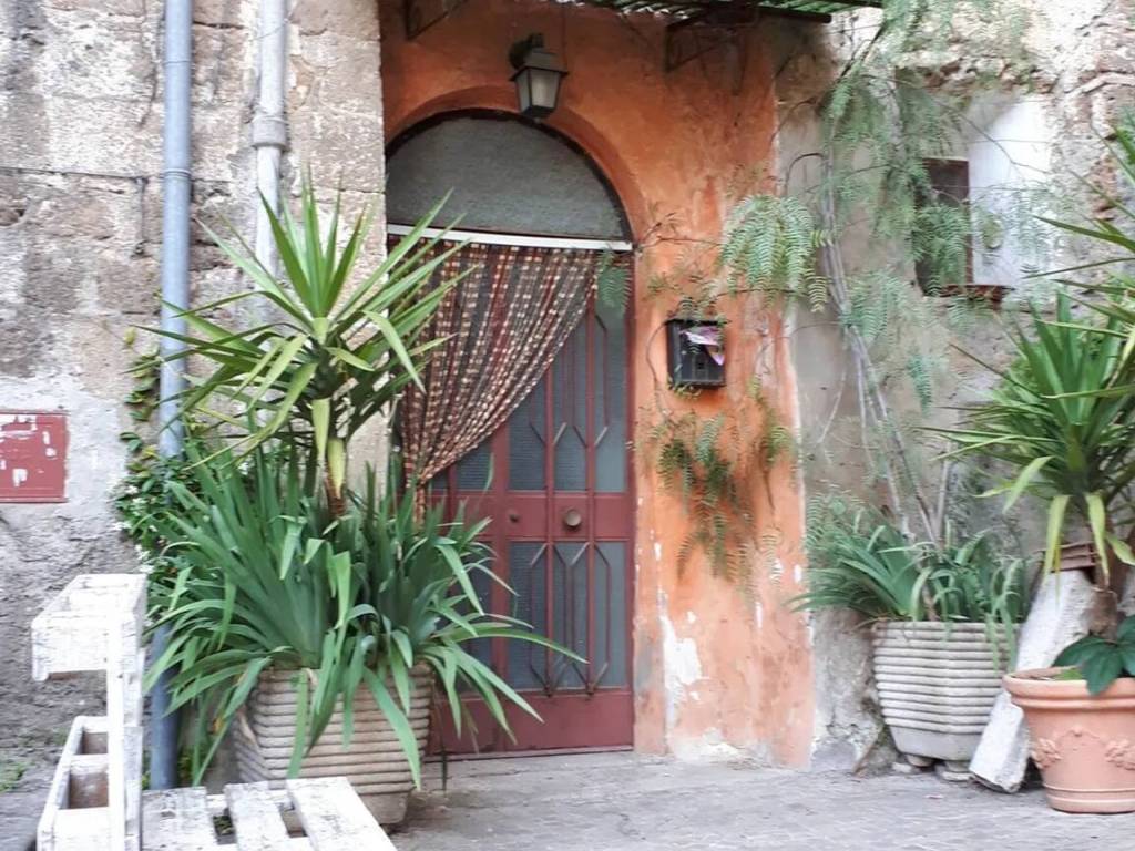 Appartamento a Capranica in Centro Storico No Number - Foto 2