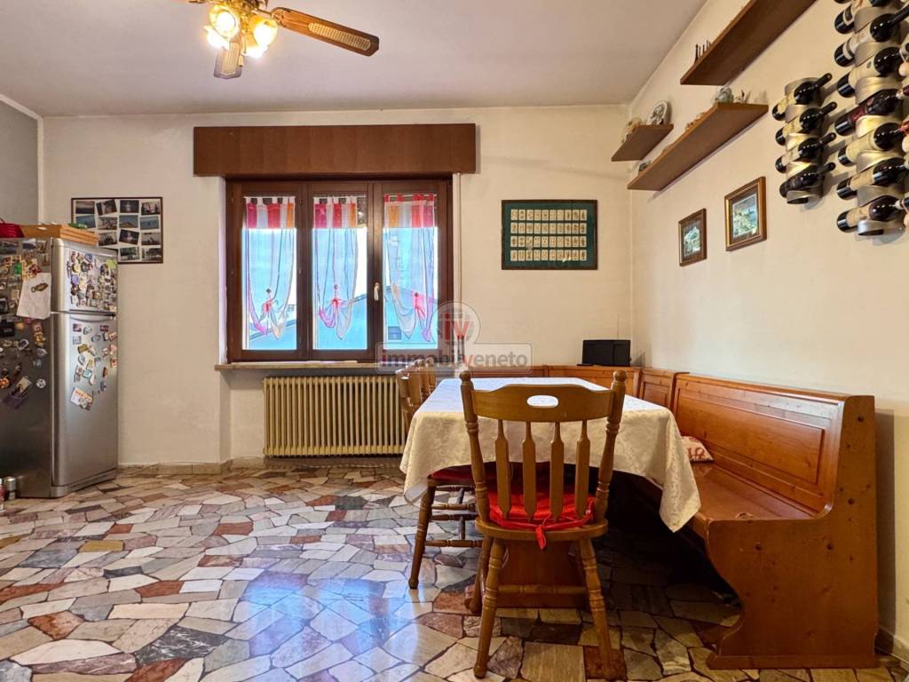 Appartamento a Montecchio maggiore in Via Giarette - Foto 5