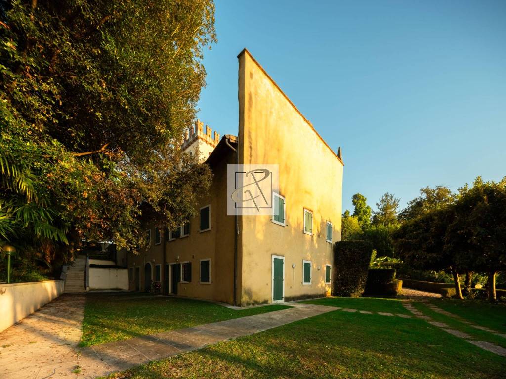 Appartamento a Lazise in Via della Pergolana, 19 - Foto 2