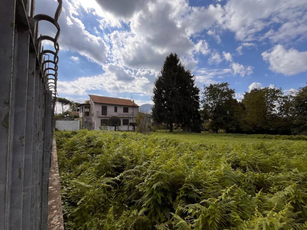 Terreno a Rocca priora in Via delle Ortensie - Foto 2