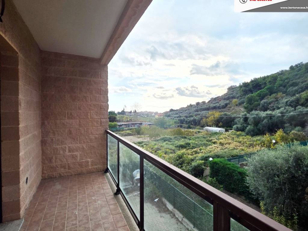 Appartamento a Borgio verezzi in Via Valle - Foto 2