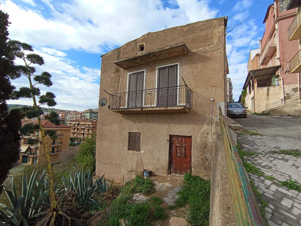 Appartamento a Campofelice di roccella in Via Santa Maria, 43 - Foto 2