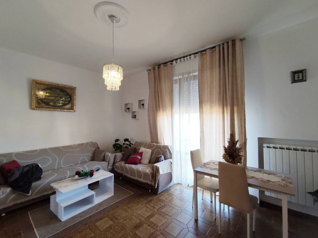 Appartamento a Altopascio in Via Firenze, 15 - Foto 2