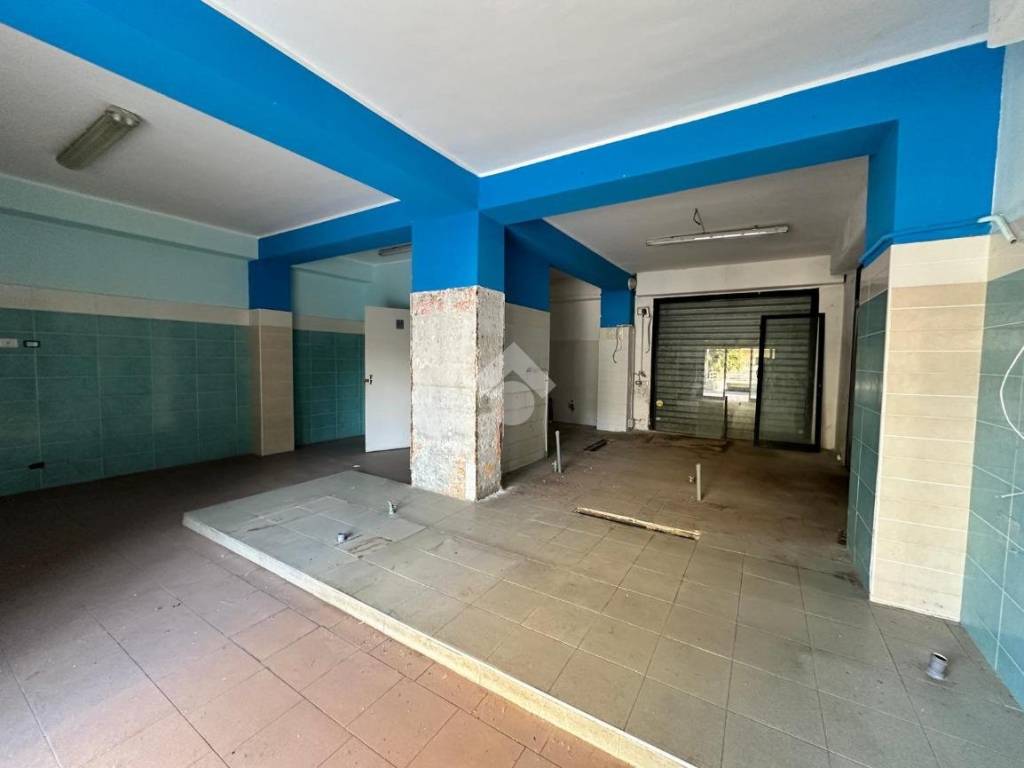 Box / garage a Crotone in Piazza montessori, 10 - Foto 4