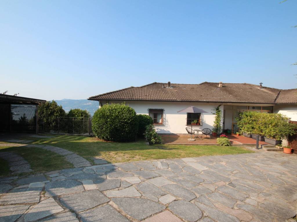 Casa indipendente a Verbania in Via Corsica, 83 - Foto 4