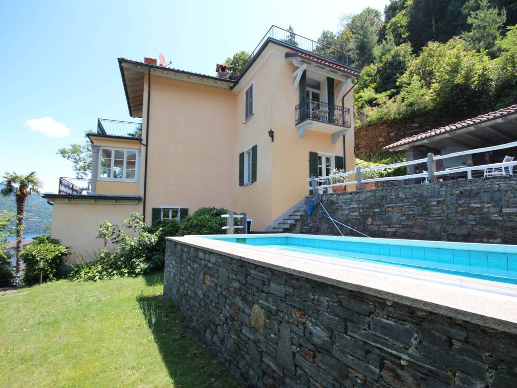 Villa a Cannobio in Via Casali Solivo, 1 - Foto 2