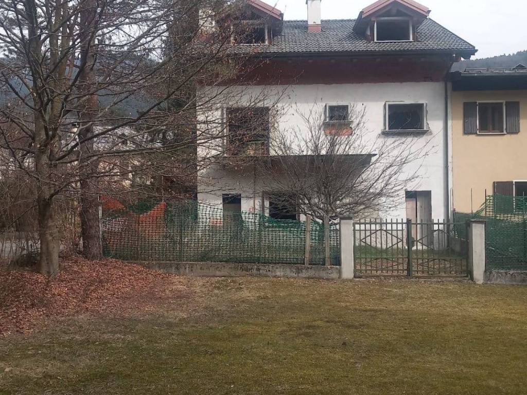 Casa indipendente a Malesco in Via al Piano, 50 - Foto 2