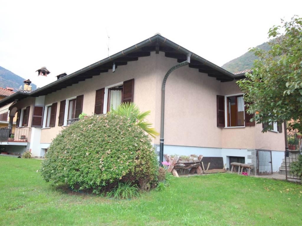 Casa indipendente a Cannobio in Via Madonna delle Grazie, 58 - Foto 3