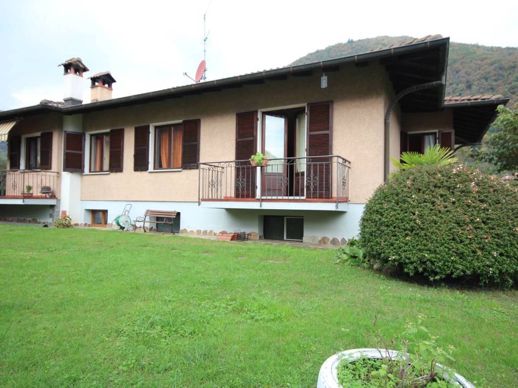 Casa indipendente a Cannobio in Via Madonna delle Grazie, 58 - Foto 5