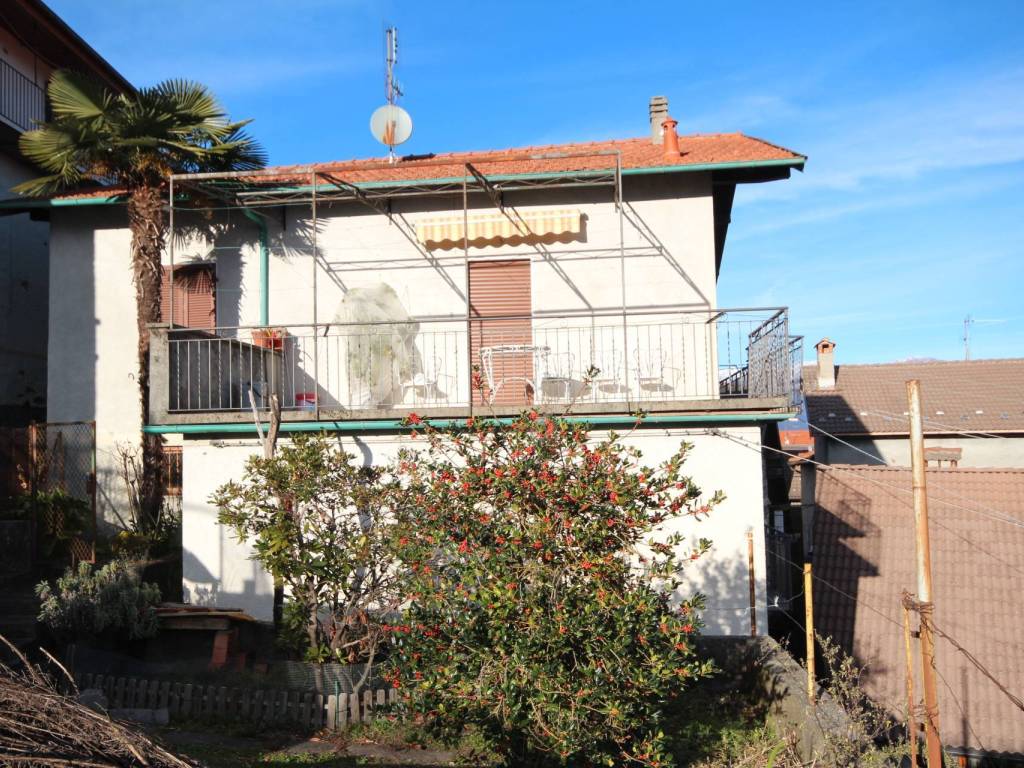 Casa indipendente a Cannobio in Via Garibaldi, 12 - Foto 2