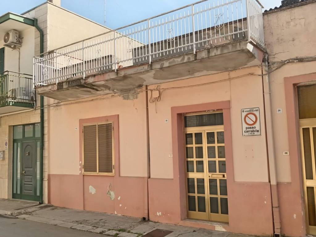 Casa indipendente a Acquaviva delle fonti in Via Bonaventura Veracroce - Foto 3