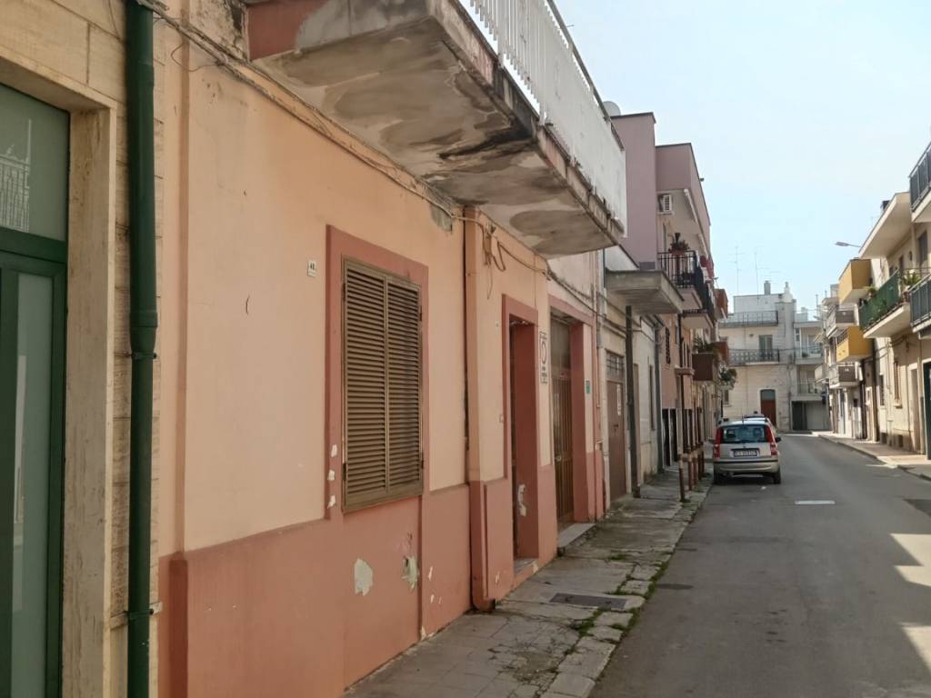 Casa indipendente a Acquaviva delle fonti in Via Bonaventura Veracroce - Foto 4