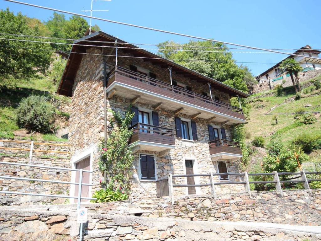 Casa indipendente a Valle cannobina in FALMENTA - VIA PER CAMBERTO - Foto 3