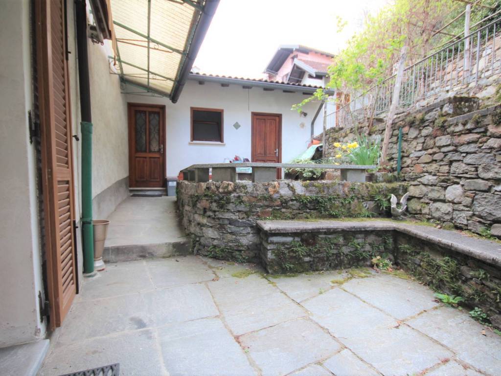 Casa indipendente a Cannobio in Via Garibaldi, 6 - Foto 2