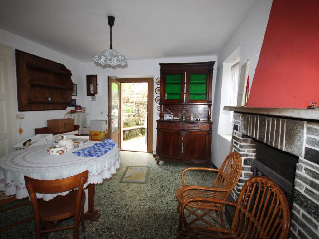 Casa indipendente a Cannobio in Via Garibaldi, 6 - Foto 3