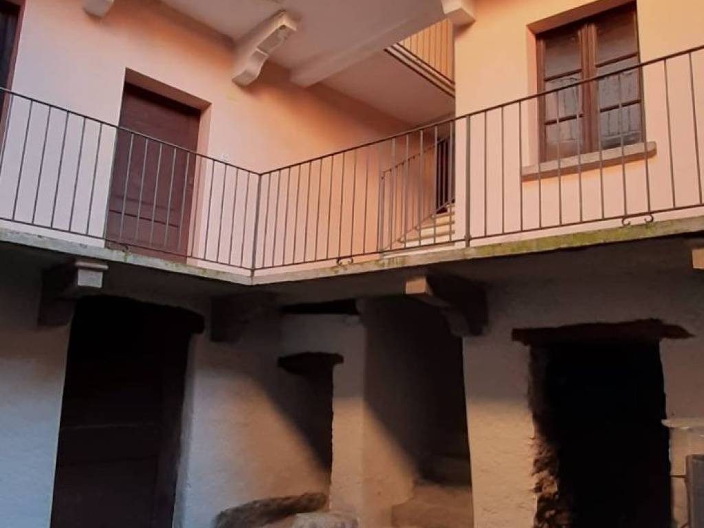 Casa indipendente a Cannero riviera in Via Ferraris, 5 - Foto 4